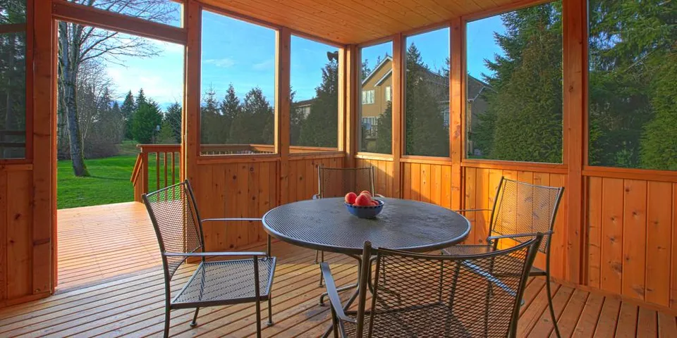 Top 3 Tips for Keeping Your Patio Enclosure Warm